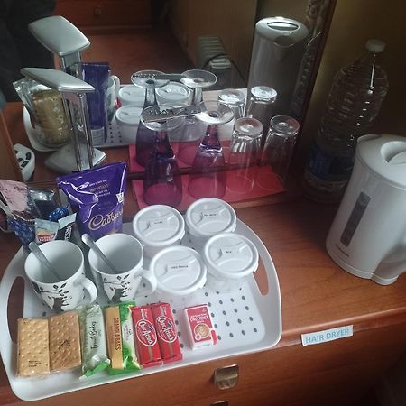 216 Glyn Eiddew Hotel Кардиф Екстериор снимка