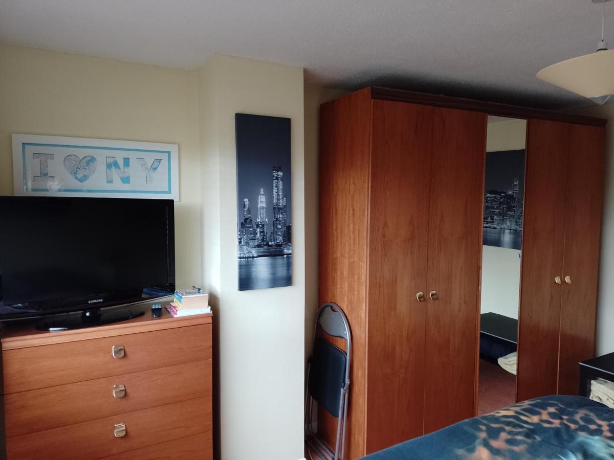 216 Glyn Eiddew Hotel Кардиф Екстериор снимка